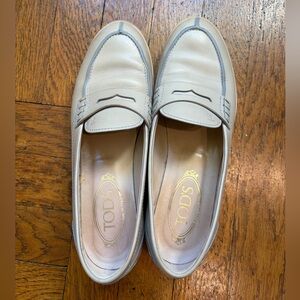 Tod's Cream Women's Loafers